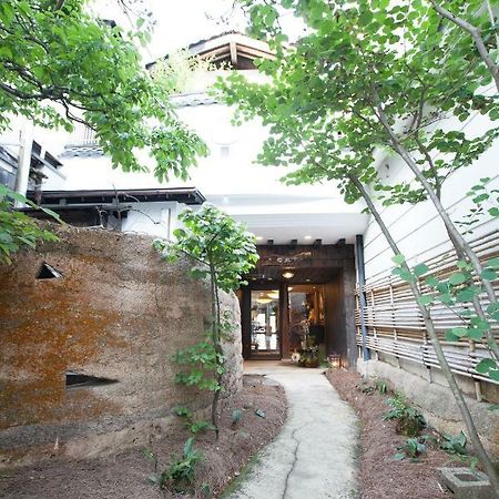 Отель Chitose Wine&Oyado Миядзу Экстерьер фото