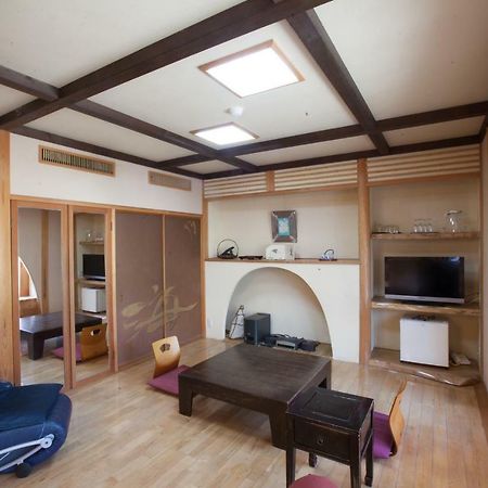 Отель Chitose Wine&Oyado Миядзу Экстерьер фото