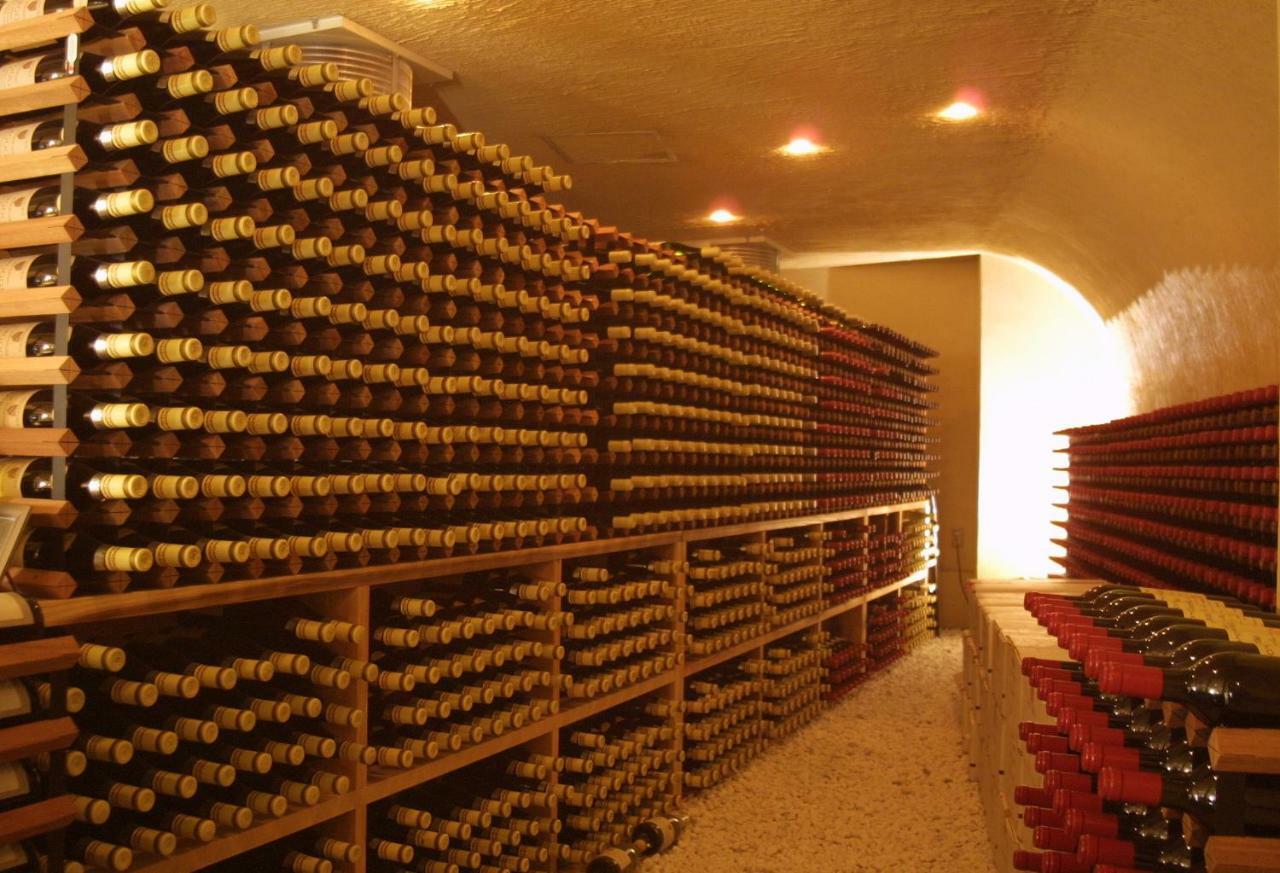 Отель Chitose Wine&Oyado Миядзу Экстерьер фото