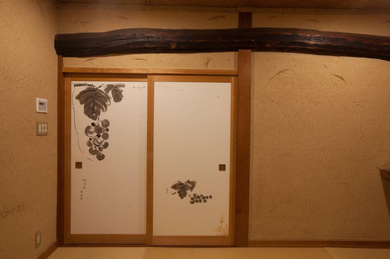 Отель Chitose Wine&Oyado Миядзу Экстерьер фото