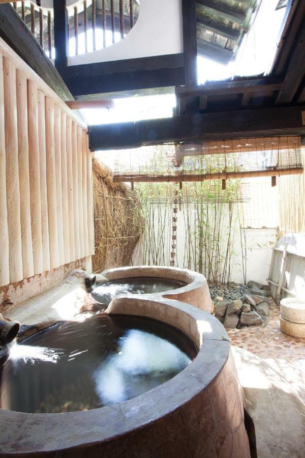 Отель Chitose Wine&Oyado Миядзу Экстерьер фото