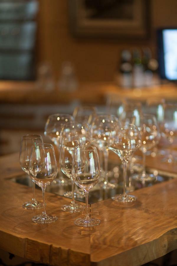 Отель Chitose Wine&Oyado Миядзу Экстерьер фото